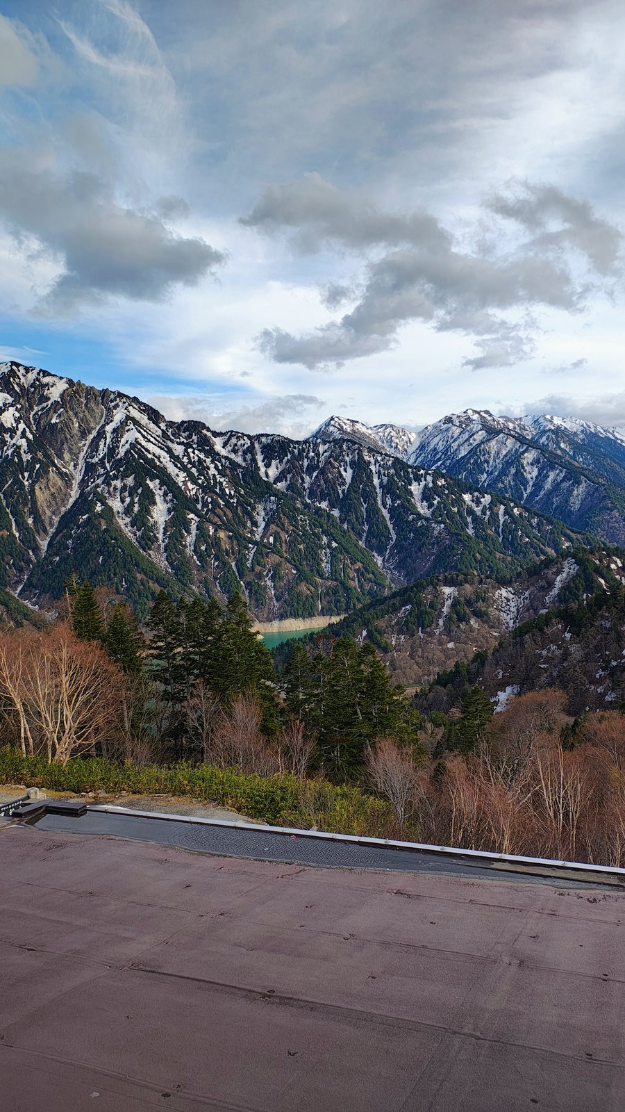 ระเบียงไดคันโบ — ทิวทัศน์ของอัลไพน์รูทที่ความสูง 2,316 เมตร