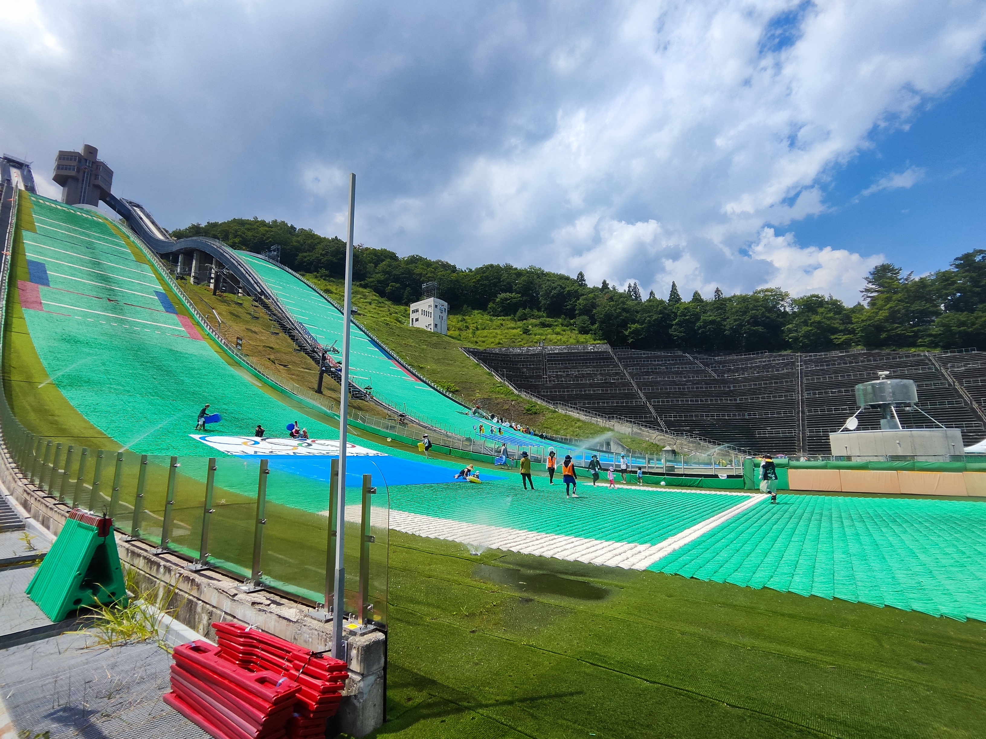 สนามกระโดดสกีโอลิมปิกที่ฮาคุบะ