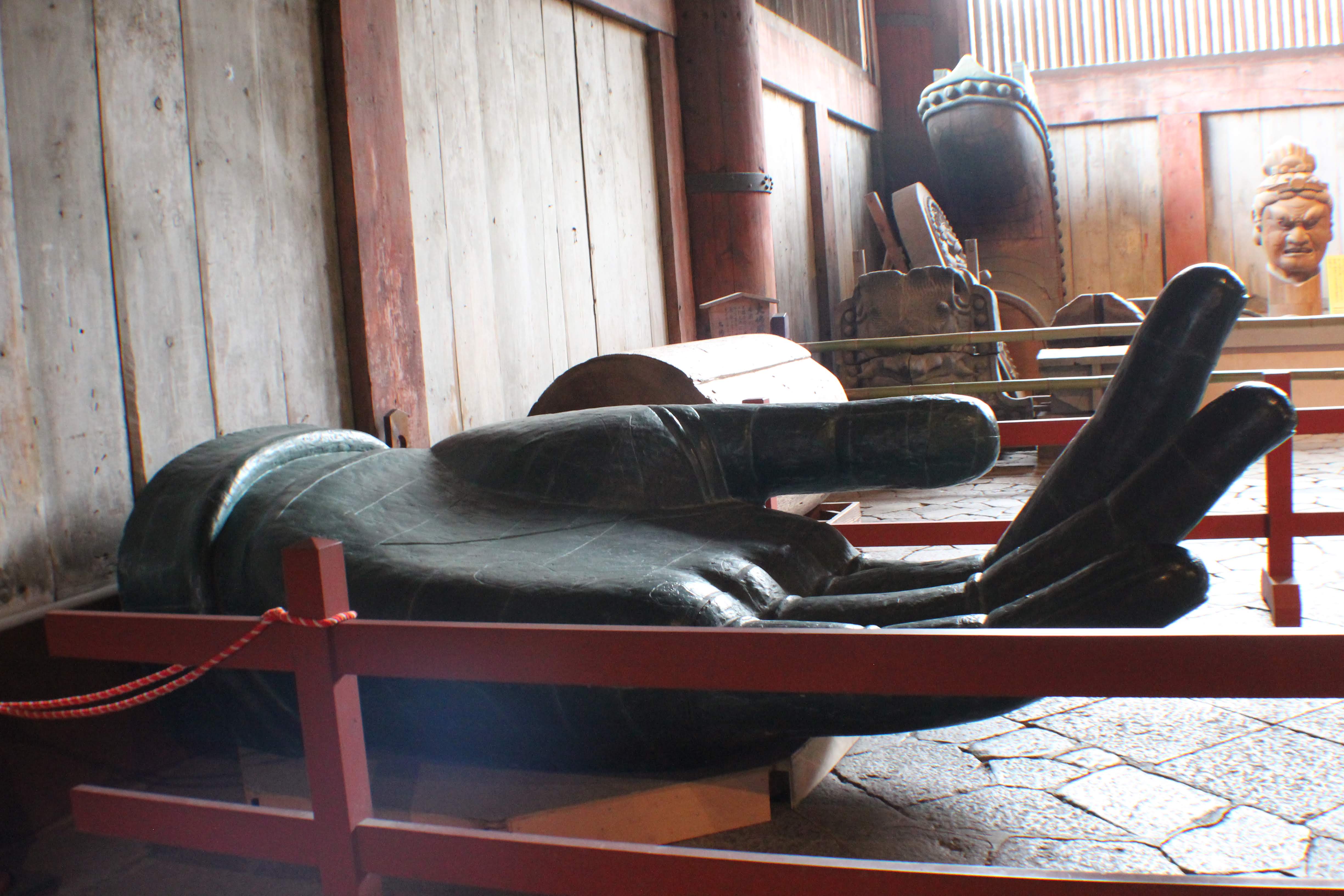 หลวงพ่อโตแห่งนารา มองจากด้านหน้า