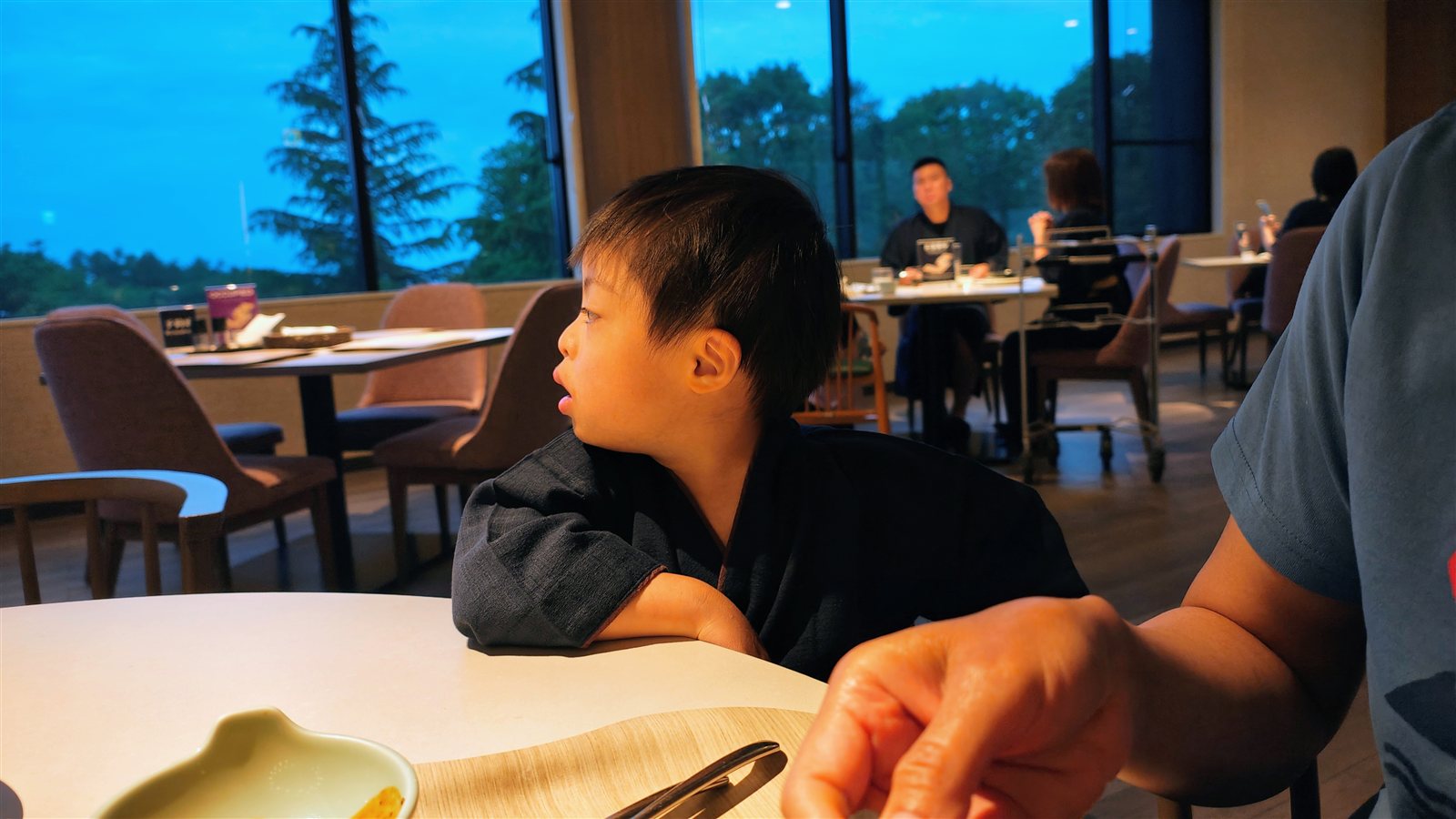 มื้อเย็นที่ Grand Mercure Yatsugatake วิวพระอาทิตย์ตก